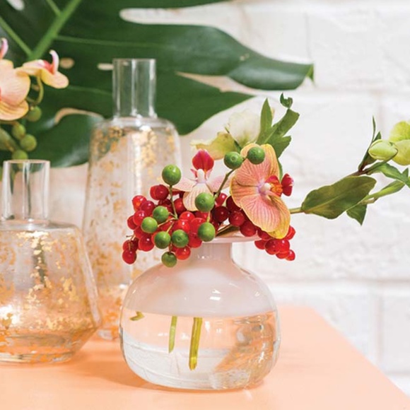 Set of 2 Glass Bud Vases - Picture 4 of 5